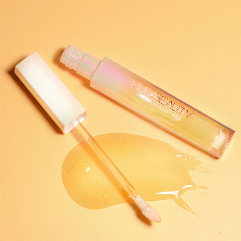 Huda Beauty Silk Balm Honey Kiss Plumping Lip Balm - 3ml