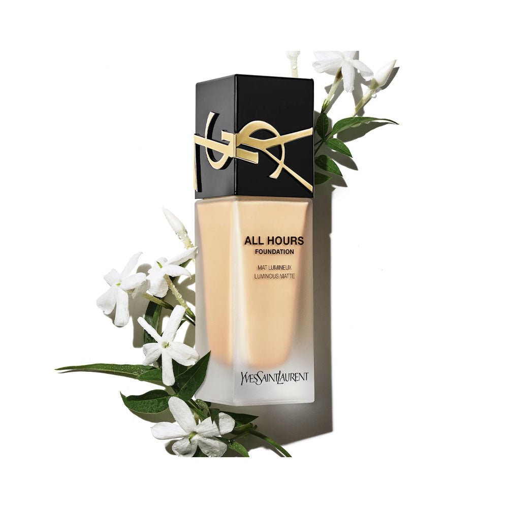 Yves Saint Laurent All Hours Foundation Full Cover Luminous Matte All Day Long Wear SPF39 ( LC1 ) 25ml